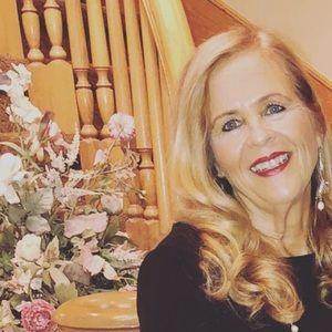 Meet your Posher, Denise